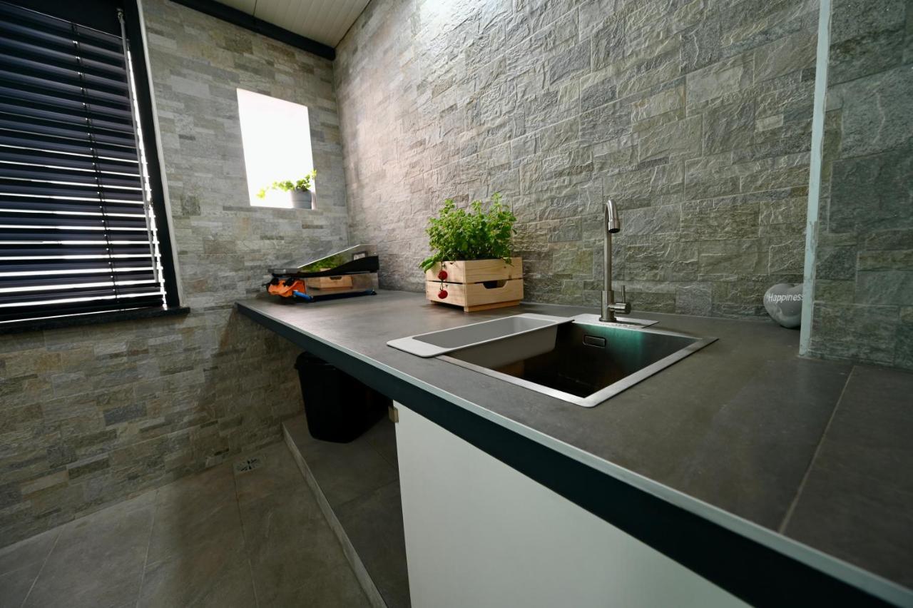 Poseidon Apartment Изола Экстерьер фото